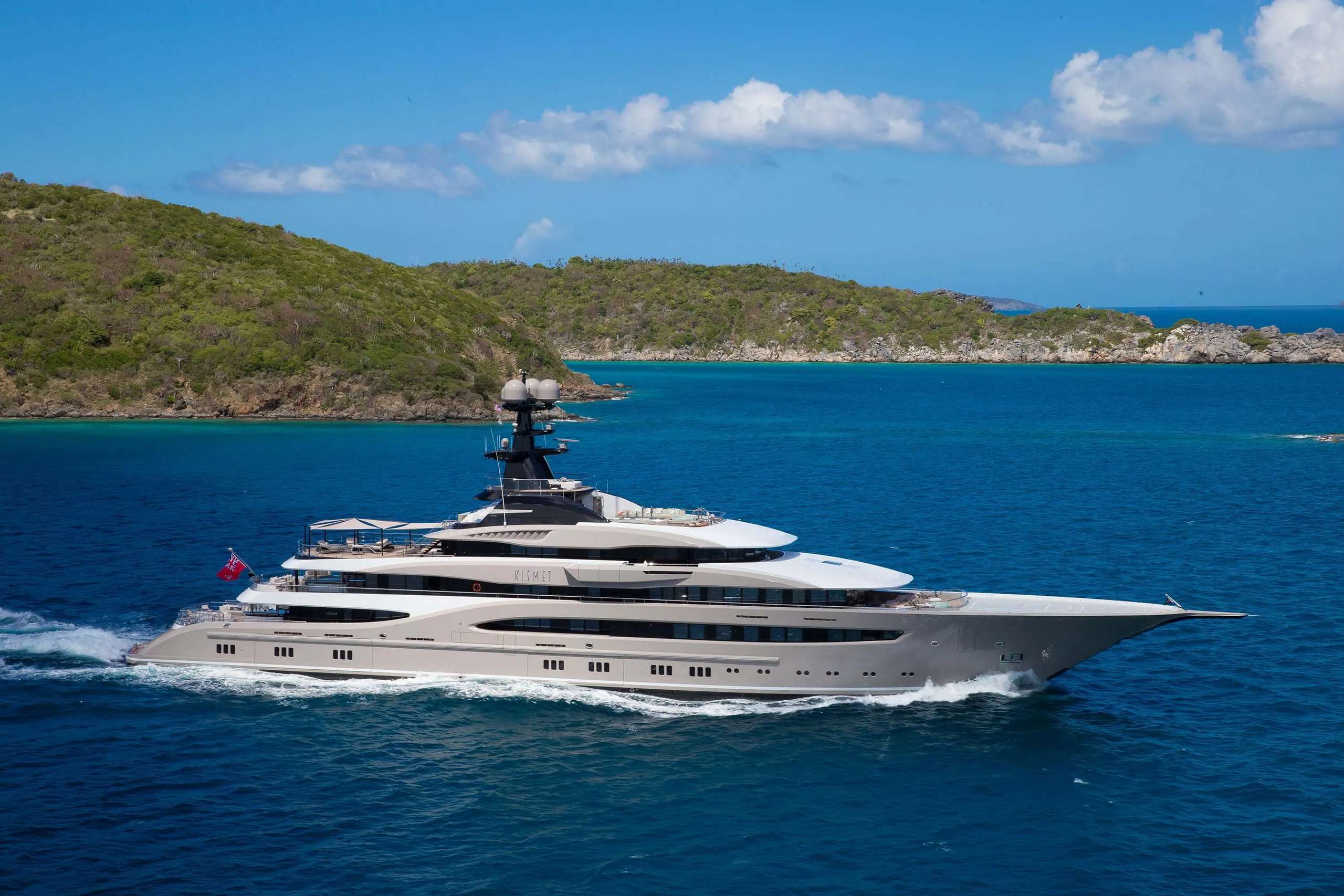 cost of mega yacht charter